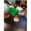 Image 1 : VINTAGE BANKERS LAMP