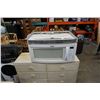 Image 1 : WHITE WHIRLPOOL OVER RANGE MICROWAVE