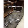 Image 3 : 2 ELECTRIC TOWEL HEATER RACKS