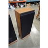 Image 4 : PAIR OF FISHER STV-723 FLOOR SPEAKERS