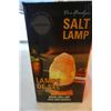 Image 3 : NEW NATURAL SALT ROCK LAMP IN BOX