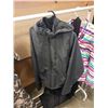 Image 4 : 2 LULU LEMON HOODIES, OTHER JACKET AND WINTER COAT AND CLOTHING RACK