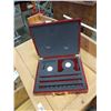 Image 1 : WOOD CASED EXECUTIVE PUTTING SET