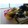 Image 2 : TROY LEE DESIGNS DIRTBIKE HELMET WITH EXTRA VISOR AND GOGGLES