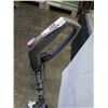 Image 4 : SHARK STICK VACUUM