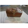Image 1 : VINTAGE LEATHER CANADA BRIEF CASE