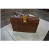Image 6 : VINTAGE LEATHER CANADA BRIEF CASE