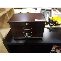 Jewelry case with drawers and key