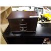 Image 1 : Jewelry case with drawers and key