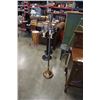Image 2 : 2 metal base floor lamps
