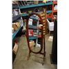 Image 1 : DRESSING MIRROR ON STAND