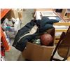 Image 1 : BOX OF JACKETS AND BASKETBALLS