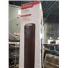 Image 2 : 2 TOWER FANS AND HEATER