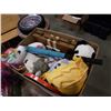 Image 3 : 2 BOXES STUFFED ANIMALS AND KIDS TOYS