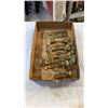 Image 2 : TRAY OF GLASS DOORKNOBS