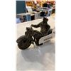 Image 2 : Cast iron iron art motorcycle