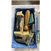 Image 2 : TRAY OF VINTAGE COLLECTABLES