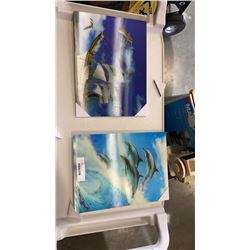 2 HOLOGRAPHIC PRINTS