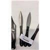 Image 3 : COLUMBIA FOLDING MECHANICAL KNIFE AND THROWING KNIVES