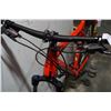 Image 2 : RED GT BIKE