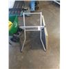 Image 2 : FOLDABLE WORK STAND AND 2 SUB FLOOR PIECES