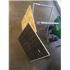 Image 3 : FOLDABLE WORK STAND AND 2 SUB FLOOR PIECES