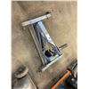 Image 2 : OTC INDUSTRIAL MOBILE HYDRAULIC TRANSMISSION CLUTCH JACK