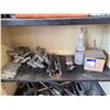 Image 8 : HUNTER P611 VEHICLE WHEEL ALIGNMENT / DIAGNOSTIC SYSTEM WITH DSP 300 ATTACHMENTS, BEIGE 2 DOOR