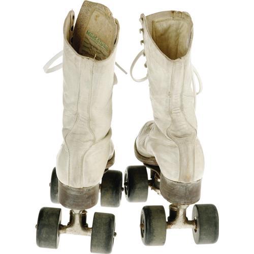 Raquel Welch Roller Skates "Kansas City Bomber"