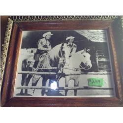 PICTURE OF ROY ROGERS & DALE EVANS NICE VINTAGE FRAME