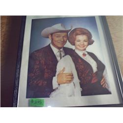 PICTURE OF ROY ROGERS & DALE EVANS