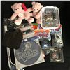 Image 1 : SPORTS COLLECTIBLES LOT