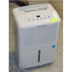 DIMPLOMAT HUMIDIFIER
