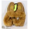 Image 1 : LADIES MOCCASINS SIZE 10