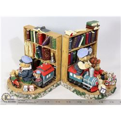 BEARS BOOK ENDS