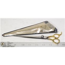 NEW PROFESSIONAL SCISSORS