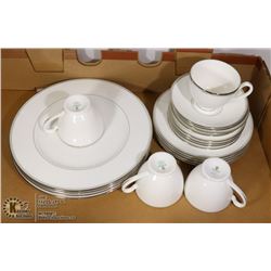 SET- WATERFORD PLATINUM FINE CHINA