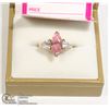 Image 1 : 14KT WHITE TOPAZ & PINK SAPPHIRE SIZE 6