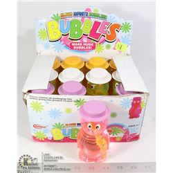 RETAIL DISPLAY OF BUBBLE BLOWING TOYS