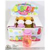 Image 1 : RETAIL DISPLAY OF BUBBLE BLOWING TOYS