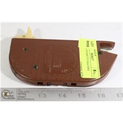 VINTAGE CIGARETTE MACHINE