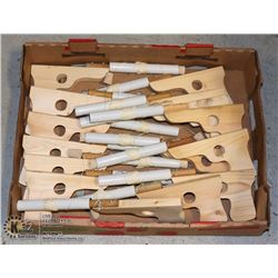 FLAT OF WOOD GUN TOYS