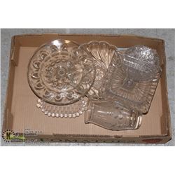 UNCLAIMED FLAT OF GLASS ITEMS