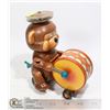 Image 1 : VINTAGE DRUMMING BEAR TOY WITH PULL BACK ACTION