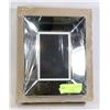 Image 1 : PICTURE FRAMES - 4" X 6" BEVELED MIRROR STYLE-