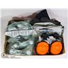 Image 1 : FLAT OF WORK PPE INCLUDING GLOVES, GOOGLES,