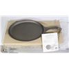Image 1 : NEW CAST IRON SKILLET 14 X 7.5"