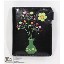 NEW SHAG WEAR WOMENS WALLET