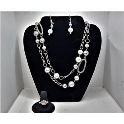 13) SET OF SILVER TONE AND PEARL DROP