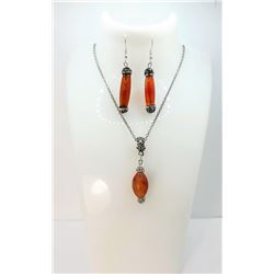 20)  SET OF RED AGATE AND CRYSTAL PENDANT ON